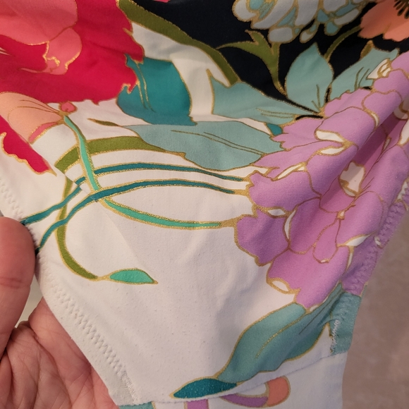 Trina turk ruffle off shoulder bikini top 12 + bottom 10 - Picture 3 of 7